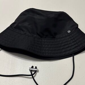 lululemon athletica Black Bucket Hat